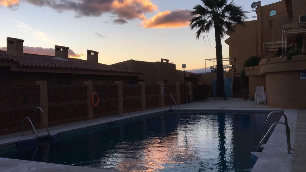 Beach Bungalow Port,Free Parking Estepona Exterior foto